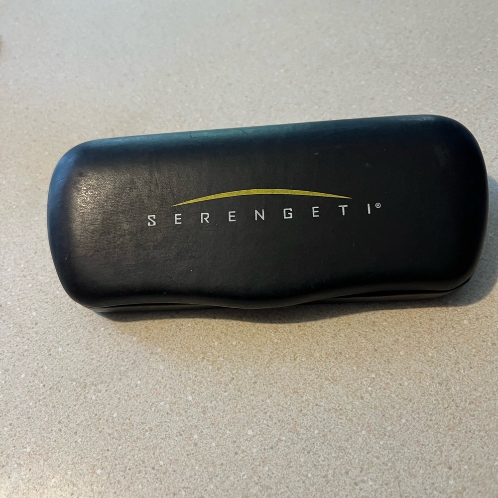 Serengeti Black Sunglasses glasses and case